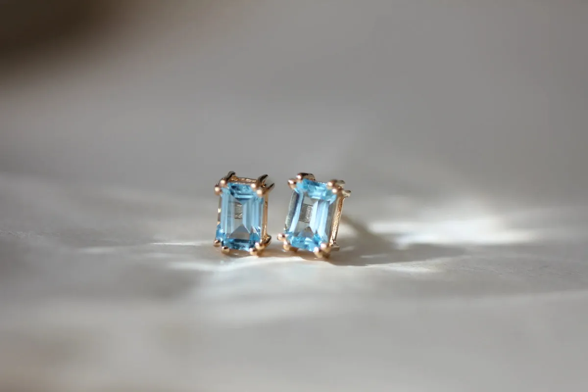 Little Gold Lake Studs (Blue Topaz)